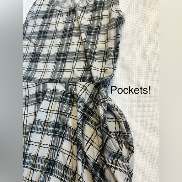 LuLaRoe Plaid Sleeveless Summer Women’s Dress with Pockets Size Medium - Picture 8 of 14